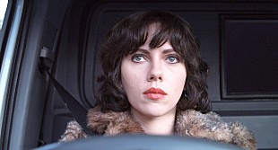 「スカーレット・ヨハンソンが次々と男を捕食？ 不穏な空気が漂う異色作のサントラに注目」