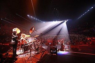 「YOSHIKI感涙、X JAPAN 4年ぶりの日本公演に2万2千人が大熱狂」