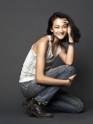 「冨永愛 師弟関係の長渕剛プロデュースで初自叙伝＆独り舞台」