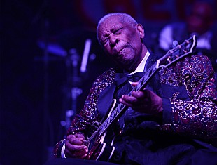 「ツアー中のB.B.キング（89）、体調崩し残りのショーをキャンセル」