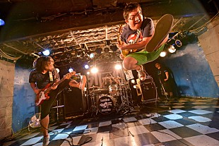 「【スペシャ列伝】105回目はサンボマスター、KANA-BOON、ヒトリエらが“詞球”を刻みこむ白熱のステージ」