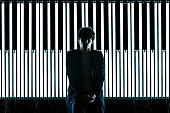 澤野弘之「澤野弘之 『進撃の巨人』『ガンダムUC』などの劇中ボーカル曲を集めたベスト盤発売」1枚目/1