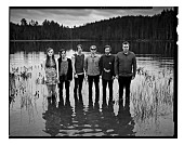 「チーム・ミーが最新アルバム収録曲の生セッション映像を公開」1枚目/2