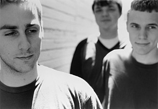 「アメリカン・フットボール 奇跡の再結成を果たした伝説的バンドが2015年6月に来日公演を開催」