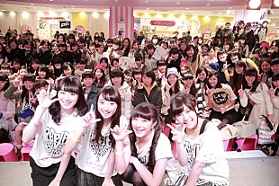 「スタダ所属の新星ガールズバンドLe Lien、憧れはSCANDALとサイサイ」