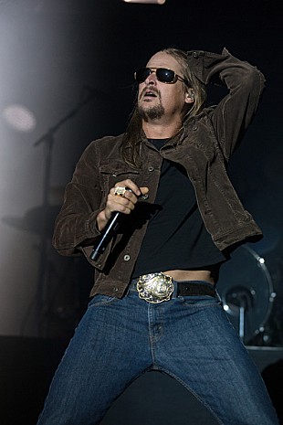 「キッド・ロック、80'sアリーナロックを彷彿させる新曲のMV公開」