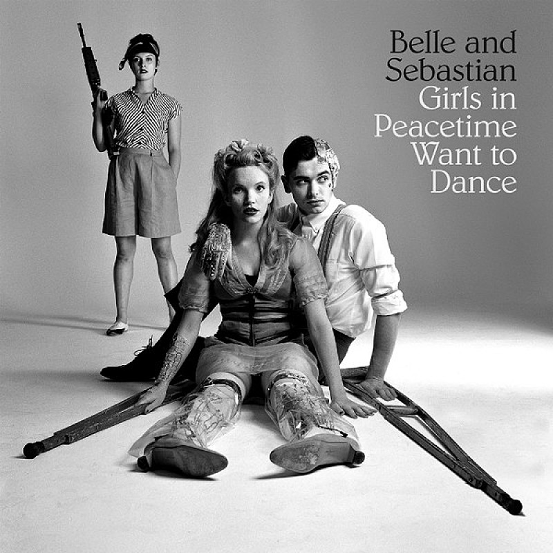 ロックの伝統の革新者としてのベルセバ　その魅力を証明する新作『ガールズ・イン・ピースタイム・ウォント・トゥ・ダンス』レビュー