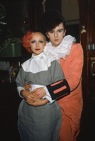 「ニューロマンの草分け、ヴィサージのスティーヴ・ストレンジが死去」