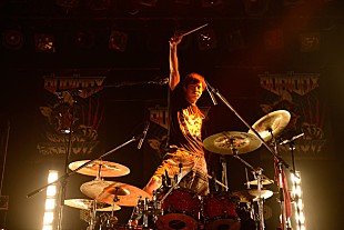 「dustbox 15年共に戦ったREIJI【～集え！木村会！～】でついに脱退“お疲レイジ!!”新ドラマーはベースで初壇上 東名阪2マンツアー開催決定」