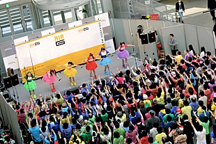 「チームしゃちほこ 「天才バカボン」北海道リリイベレポート、ラストには【JOIN ALIVE 2015】出演もサプライズ発表」