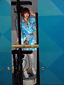 Ｙｕｎ＊ｃｈｉ「Yun*chi キュートなジャケットイラストのセルフコスプレ披露 3Dクリスタル特典も」1枚目/4