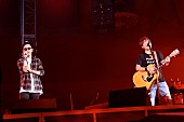 コブクロ「コブクロ史上過去最大規模【KOBUKURO LIVE TOUR 2015 “奇跡”】がスタート」1枚目/3