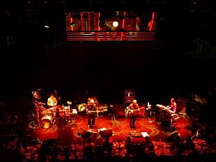 「カシオペアのスキルフルな演奏を間近で体感するという“アソビ”　4/26、ビルボードライブ東京公演レポート公開！」