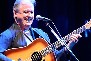 「ネッド・ドヒニー plays HARD CANDY、何度でも見たくなる至福の再現公演」