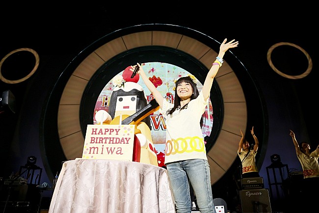 Ｍｉｗａ「miwa ツアー完走 誕生日に横アリでファンとひとつに「最高の25歳です。みなさんありがとう」」1枚目/5