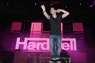 「ハードウェルがインドでのチャリティ・コンサートでギネス記録に挑む」