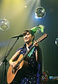 ＢＯＮＮＩＥ　ＰＩＮＫ「BONNIE PINK、デビュー記念日スペシャルライブでtofubeatsとライブ初共演」1枚目/2