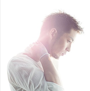 「清木場俊介『蜉蝣 ～カゲロウ』MV＆アー写公開 唄い屋キーホルダー詳細発表も」