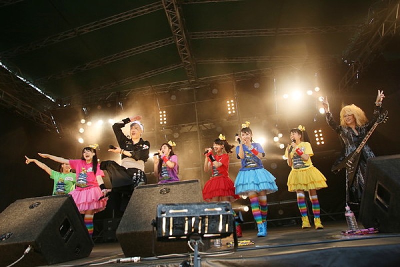 チームしゃちほこ 北の大地で2015年夏を開幕、筋肉少女帯とコラボ披露＆大黒柚姫バースデー