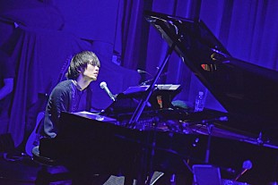 「TK from 凛として時雨がアコースティック編成で恍惚アクト」