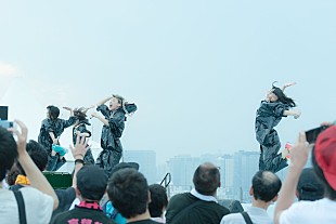 「POP BiSの名曲振付継承した新曲 TIFで初パフォーマンス＆ちびりそうな衝撃MV公開」