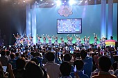 3B junior「ももクロら擁するスタダの特殊部隊3B junior、浅草公会堂での初ワンマンライブで多彩なアクトを披露」1枚目/15