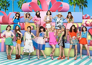 「E-girls セクシー衣装まとって人気クラブ「EG」で踊る新作MV公開」