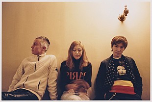 「globe 仏オフショット写真公開＆小室哲哉『MUSIC STATION ウルトラFES』出演」