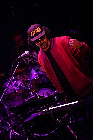 「21世紀のブギー・ミュージックを牽引するデイム・ファンク。ダンサブルでメロウなサウンドに身を委ねて、今宵は少しエロティックな夜を――。」