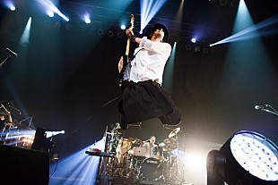 「RADWIMPS×Mr.Children 奇跡の対バン公式ライブレポ到着「終わりなき旅」への新たな一歩踏み出す」
