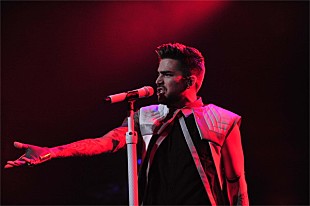 「アダム・ランバート、3年ぶりソロ・ジャパン・ツアーが開催中！ クイーンのボーカルを経てアーティストとしてますます成長した姿でファンを魅了」