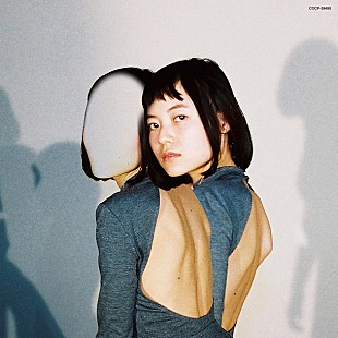 「白波多カミン with Placebo Foxes 百々和宏プロデュースのメジャーデビュー作 艶やかなジャケ写＆詳細公開」