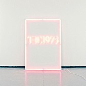 Ｔｈｅ　１９７５「Album Review：歯が浮くような新作タイトルもサマになってしまう理由…The 1975の魅力とは？」1枚目/1