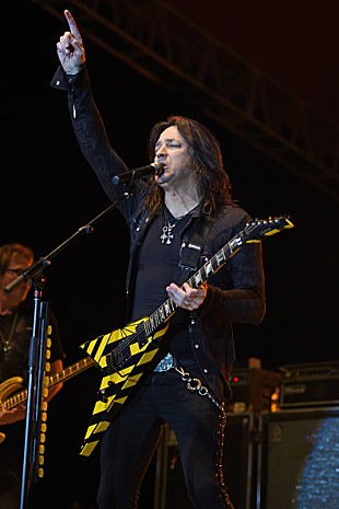 「共和党候補クルーズ氏は実は某メタル・シンガーと同一人物!?」