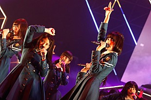 「欅坂46 初の単独ライブ＆来場者お見送りに5000人熱狂「メンバー21人全員で力を合わせて頑張りました」」