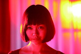 「二階堂ふみ×真木よう子 キュートな“金魚ダンス”披露 『蜜のあわれ』メイキング映像」