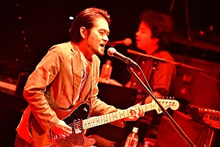 「桜を愛でながらポップなナンバーに聞き惚れる春の宴。堀込泰行のルーツを披露した“カヴァー・ナイト”へようこそ」