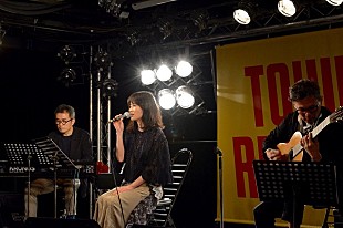 「原田知世、『恋愛小説2～若葉のころ』発売記念ミニライブ、「やさしさに包まれたなら」「異邦人」などを披露」