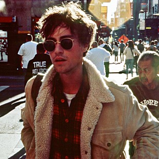 「ラナ・デル・レイやマーク・ロンソンも魅了するSSWマックス・ジュリー、デビューALを2016年6月に日本リリース」