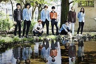 「THE BAWDIES×go!go!vanillas スプリット・シングル発売決定＆スプリット・アー写を公開」