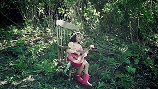 「ブンブンサテライツ「僕達は幸せ者です」新作が全世界発売決定 愛らしい少女の生命力溢れるMV＆2人の笑顔零れるポスター公開」