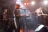 ＡＺＵＭＡ　ＨＩＴＯＭＩ「サンナナニ 初の公式ライブ音源「ひとりじゃ」限定視聴スタート！ la la larks、GHEEEとの対バンにて発表」1枚目/2