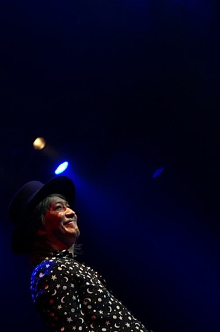 「小室哲哉 19年ぶり台湾で坂本美雨と安室奈美恵「CAN YOU CELEBRATE?」やTM NETWORK「GET WILD」など披露」