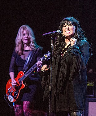 「ハート、メタリカのジェイムズをゲストに迎えたニューアルバムから全曲公開」