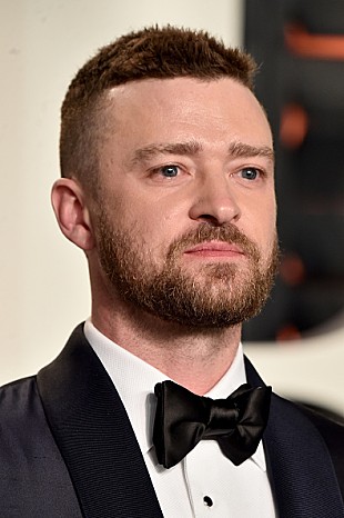 「ジャスティン・ティンバーレイク、突然“ひっぱたかれ”当然“キレる”」