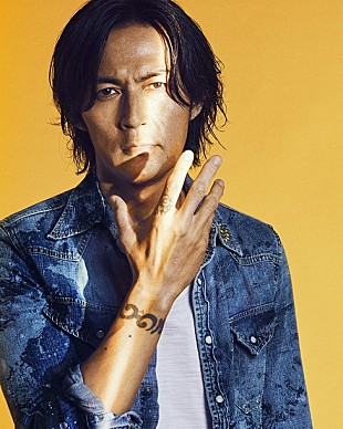 「B'z稲葉浩志 躍動感＆爽快さを併せ持つ夏の新曲「YELLOW」配信リリース！ ショートムービーも公開」