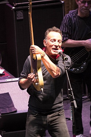 「ブルース・スプリングスティーンが4時間越えのUS自己最長コンサート」