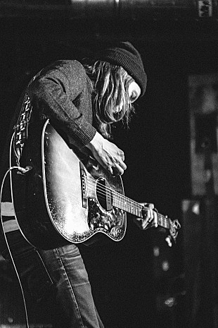 「来日ツアーを控えるスウェーデン産エモの至宝ラスト・デイズ・オブ・エイプリル、最新作の日本リリースが決定」