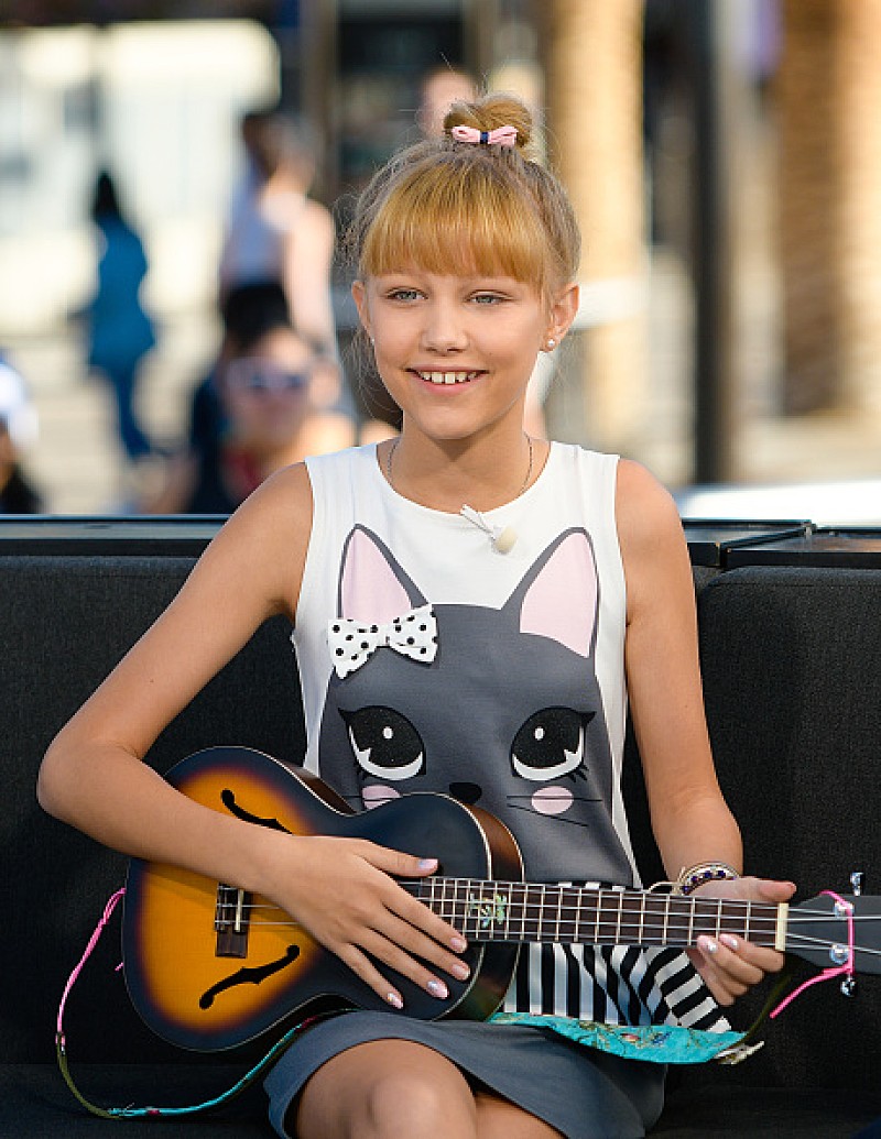 「“NEXTテイラー・スウィフト”と称された12歳少女に全米のTVが注目」1枚目/1