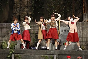 乃木坂46 本格舞台【墓場、女子高生】開幕！ 上映前には囲み取材＆公演ゲネプロも | Daily News | Billboard JAPAN